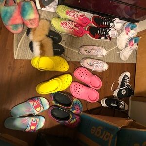 Group of womens shoes sizes 9.5 and 10 selling all for 300 or singles